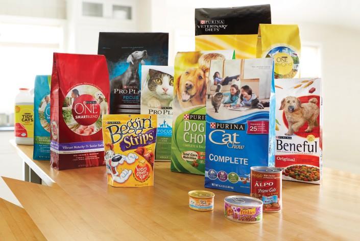 Commitment to Nutrition Team of more than 500 global scientists aiming to make discoveries that better the lives of pets everywhere Variety of products for