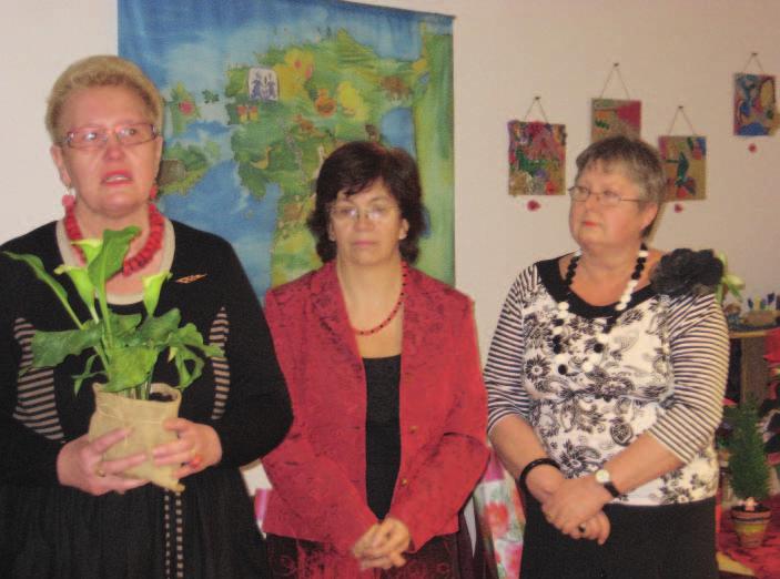 EMAD Kolmel SOS emal Marel, Mallel ja Tiial - täitus 1. detsembril 15 aastat töötamist SOS-is. Palju palju õnne!