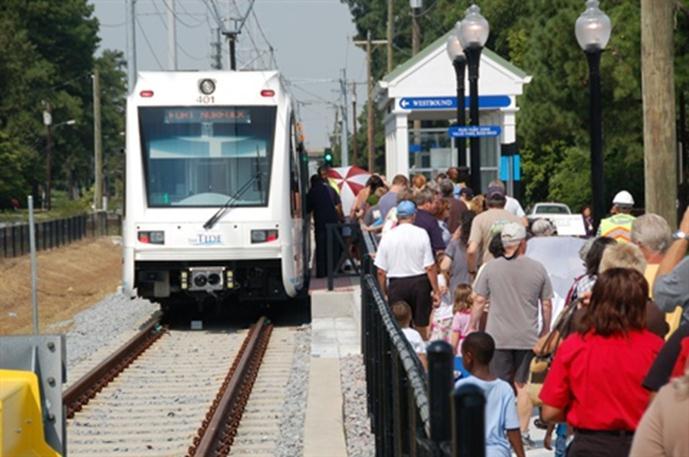 Welcome HRT s Tide! New Light-Rail System in Norfolk, VA The Tide s largely at-grade alignment contains 11 stations and connects Downtown Norfolk to Eastern Virginia Medical School.