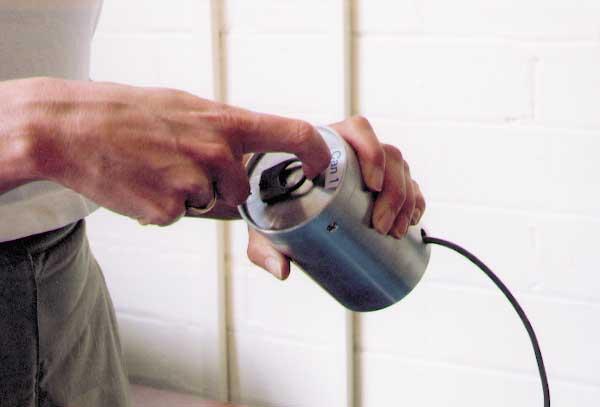 A maximum static pulling force is exerted using one hand on the ring-pull on a can (ie the ring pull doesn t move). The ring-pull is in two positions.