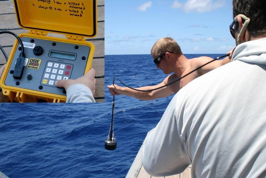 118 Figure 12. Communicating with EAR acoustic release to confirm deployment orientation and depth. Display at upper left reads a depth of 537 m ; vertical deployment orientation was also confirmed.
