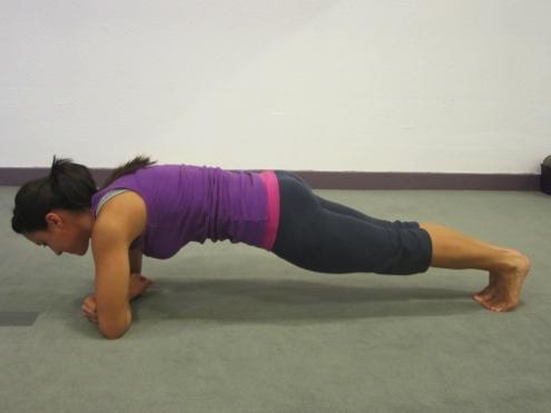 Plank X- Roll Lay on your side, place right forearm down the floor. Place opposite hand on hip. Extend both legs straight out onto the floor. Squeeze inner thighs together.