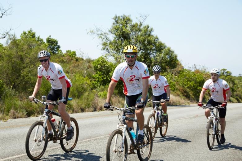 ABOUT THE EVENT Cycle to Zero 2014 In October 2014, a team of 24 cyclists led by m2m Trustees Carolina Manhusen Schwab and Derek Lubner participated in our inaugural Cycle to Zero to raise funds for