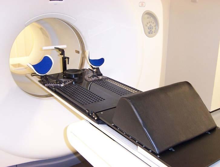 Lung board set-up for RTP PET/CT Requirements Flat bed couch insert Laser lights alignment system QA of image registration Fixed slots on the scanner Appropriate staff i.