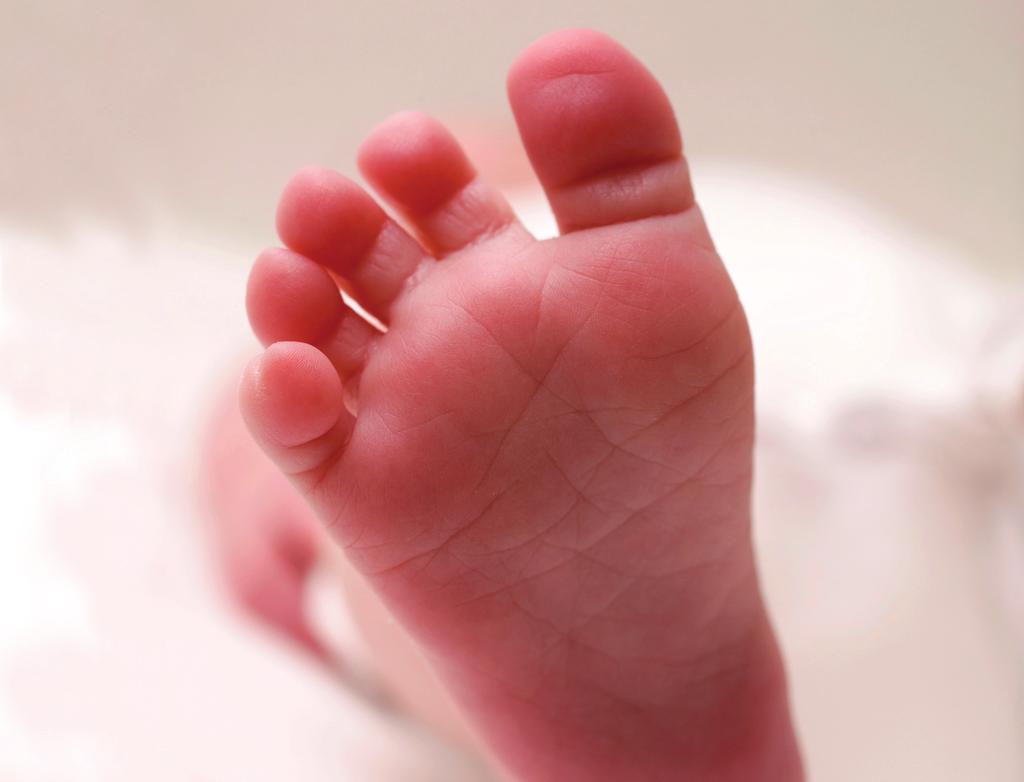 6 Spread Your Toes If you look at a baby s foot, you ll notice his/her toes are splayed, strong, and flexible; and that the widest part of their foot is at the ends of the toes.
