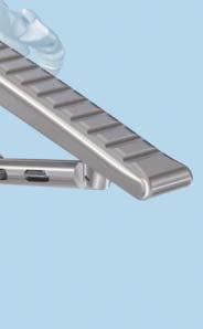 632.009 MATRIX Simple Persuader, standard Ensure that the ratchet handle is fully open, then place