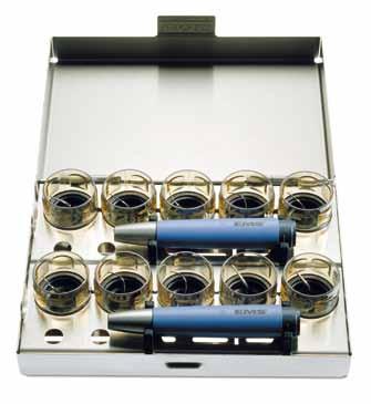 need to touch the instrument > No risk of injury or contamination } Sterile mounting of tip STERIBOX} Fully sterilisable stainless-steel trays > Clear arrangement and storage of instruments >