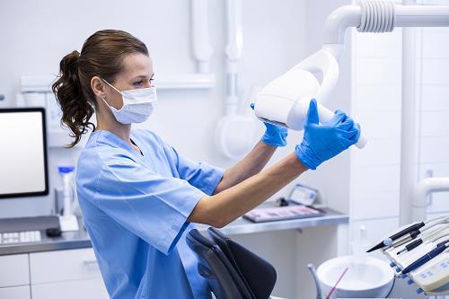 Course Overview The Apprenticeship in Dental Nursing is an 18-24 month government funded course and is comprised of 3 main components: Diploma in Dental Nursing Level 3 Functional Skills English &