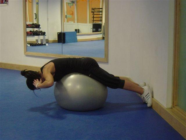 10 STABILITY BALL EXERCISES Use your Stability ball for a total body workout.