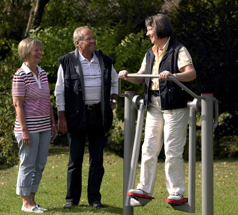 TrackGym Walking trainer Effect: Trains the hip and leg muscles, increases mobility, fitness, coordination and balance.