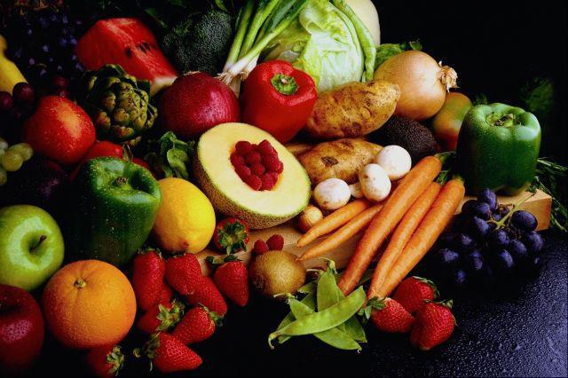 Good food choices include lots of fresh fruit and vegetables, lean meats, chicken, fish, nuts, plenty of water and herbal teas.
