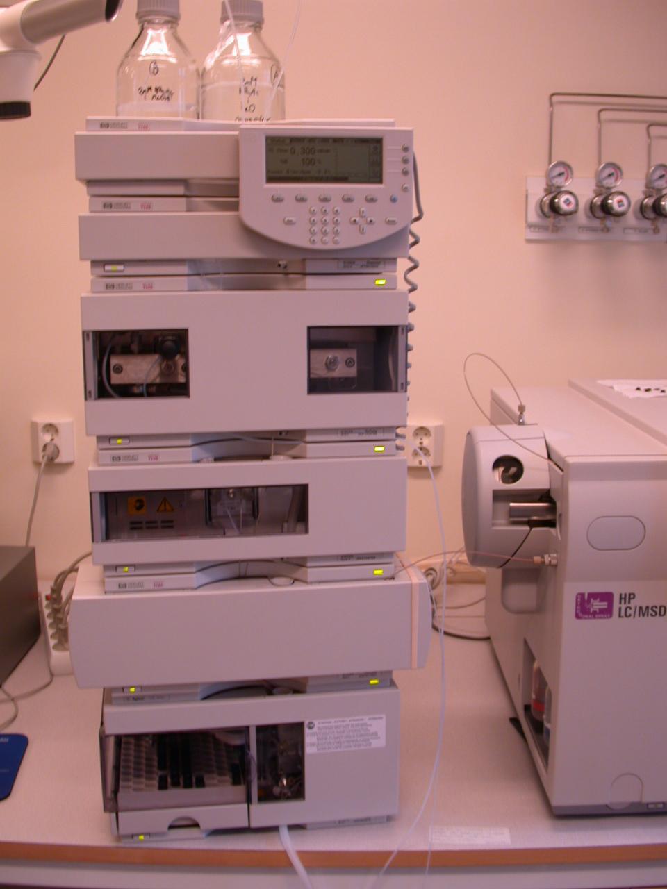 LC-MS HP 1100 LC/MSD Analytical column: Discovery HS C18 (50 x 2.