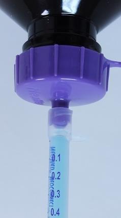 IMPORTANT: To help remove air bubbles, quickly cycle the syringe plunger back and forth a few times.