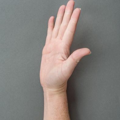 Do not make a tight fist with your hand or firmly pinch your thumb against the splint. Perform scar massage with lotion 3 times a day, for 1-2 minutes.