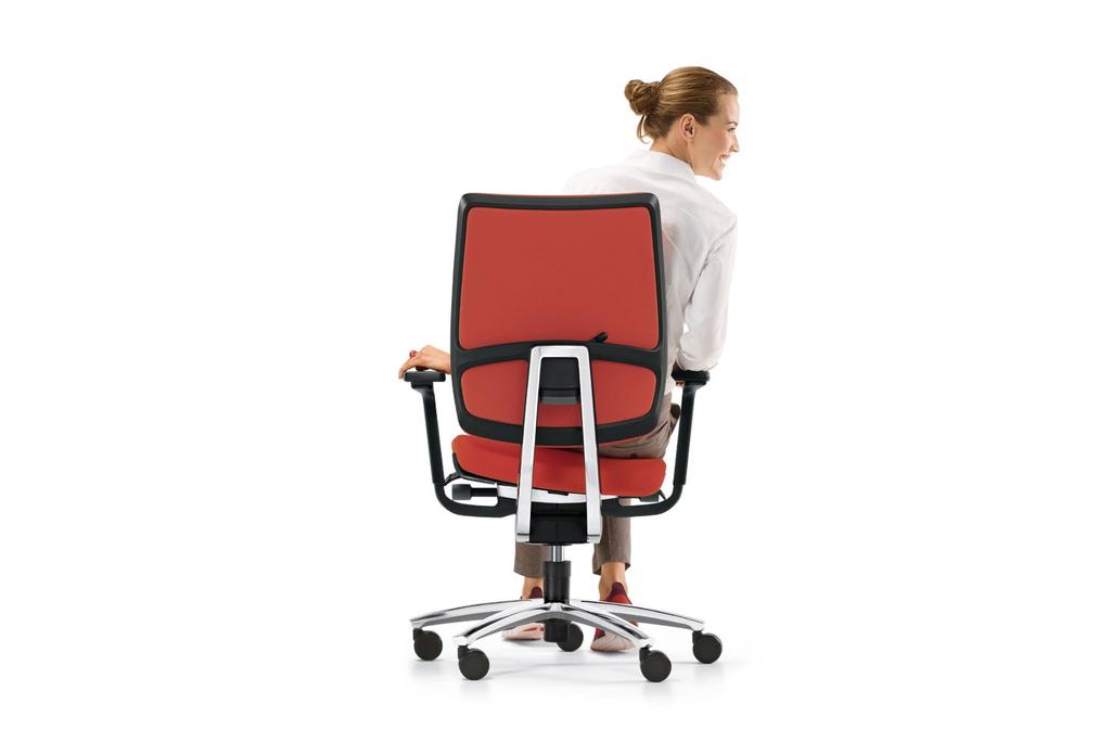 Adjustable lumbar support. The curved lumbar support can be individually set for optimal adjustment to the contours of the back.