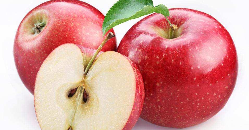 4. Apple The pectin and flavonoids present in apple reduce the amount of "bad" cholesterol and help to prevent heart attack and other