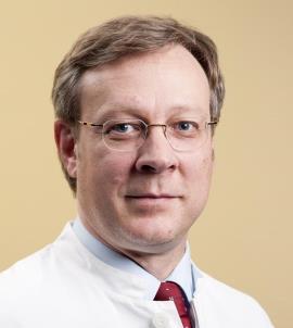 Professor Dr Matthias Oelke Dr Oelke studied medicine in Munich and Hannover, Germany. He was trained in general surgery in Osnabrück and in urology at the Hannover Medical School from 1994-2001.
