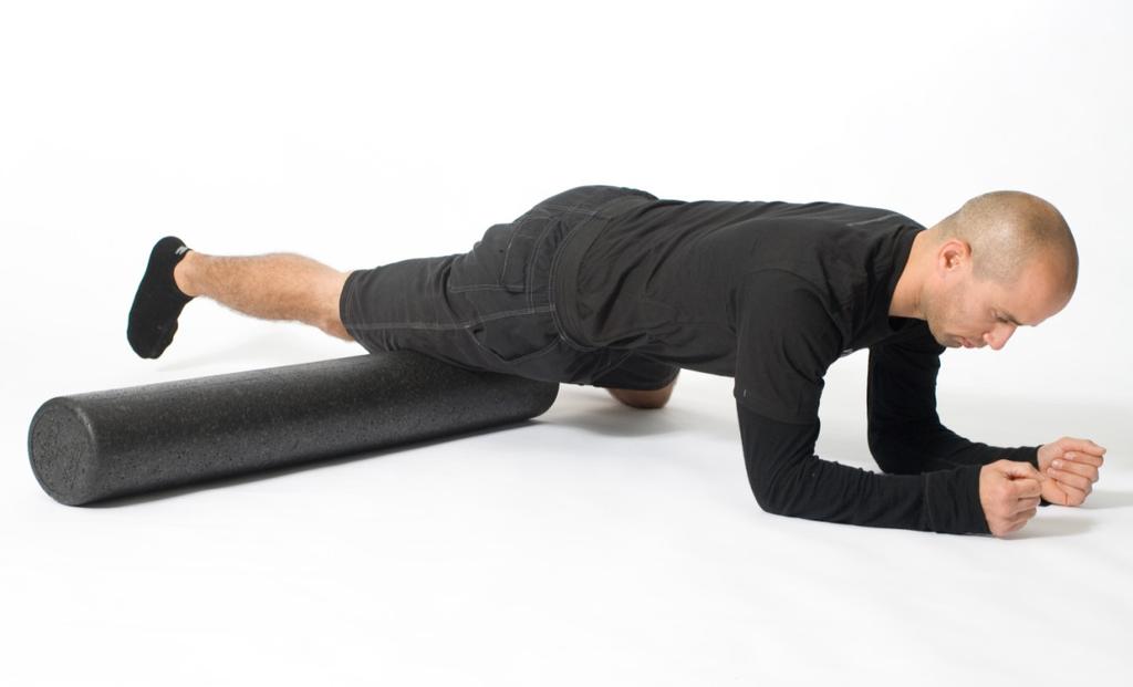 Foam Rolling Warm-Up Always spend a few minutes warming up your muscles prior to working out. A warm up increases the elasticity of the muscles and clears the mind.