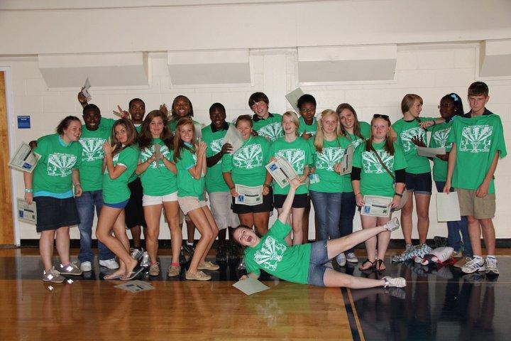 reached annually Friends Publication- Eat Healthy, Georgia-40,000 youth reached annually 4-H HOP (Health is our Pledge) class at Summer