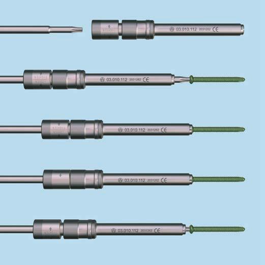 Distal Locking 5 Insert locking screw Instruments 03.010.107 Screwdriver Stardrive, T25, length 330 mm a 03.010.112 Holding Sleeve, with Locking Device Insert the locking screw using the screwdriver Stardrive T25 and the holding sleeve, if required.
