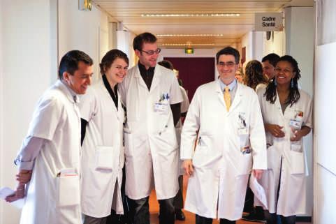 ENJOY A HIGH VALUE ENVIRONMENT RESEARCH CONTRACT Each doctoral student in the Course of excellence in oncology - Fondation Philanthropia will receive 50,000 euros per year (gross, before deduction of