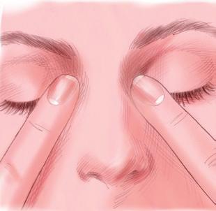 4 5 Gently close your eyes and lightly press on the inside corners of your eyes. Then carefully blot away any excess liquid that may be on your skin.