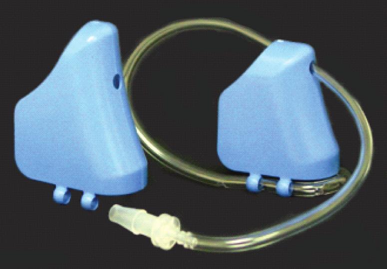 One Pedo autoclavable tongue shield, assembled, with low-volume suction adapter One Adult autoclavable tongue shield One Suction tube sealed at the terminal end QUEST DRY FIELD INTRODUCTORY