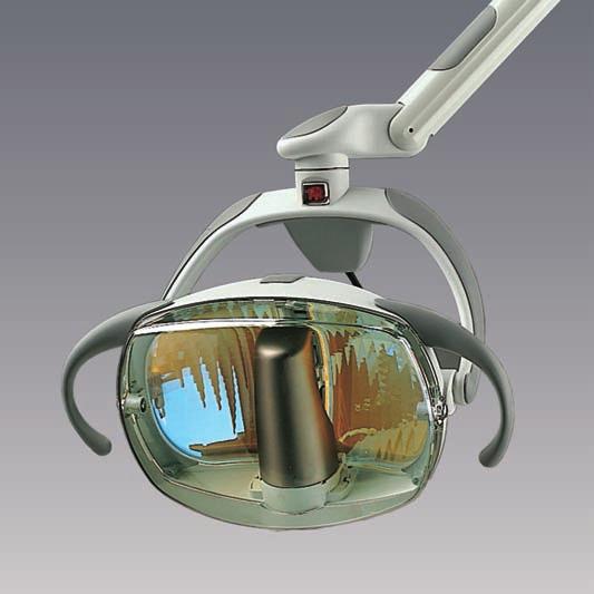 SCIALYTIC LAMP SWIDENT EDI EDI can move in two dimensions and can shed light on the oral cavity from every angle.