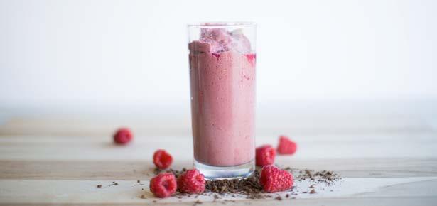 Dark Chocolate Raspberry Calories: 213 Protein: 14g Carbs: 30g Fat: 7g 1 Scoop Chocolate IdealShake 1 Cup Frozen Raspberries 1 tsp Dark Chocolate Cocoa Powder 1 Cup Unsweetened