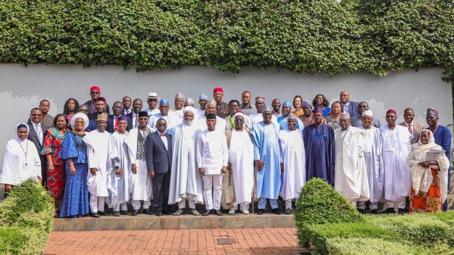 Participants at October 19 th, 2017 PTFoPE Meeting At the centre in white is His Excellency, Vice President Yemi Osibanjo, flanked on the left by His Eminence Sultan of Sokoto and the