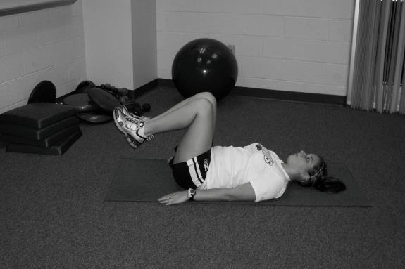 6) Abdominal Rows Pointers: Lying flat on your back, raise your