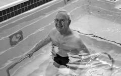 CHAPTER 5 Exercise and Physical Activity for Older Adults 77 FIGURE 5-9 Underwater treadmill. (Courtesy of HydroWorx International, Inc., Middleton, Penn.