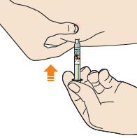 3. Insert the needle into the fold of skin with a quick dart-like motion. Use a 90º angle if you can pinch 5 cm/2 inches of skin. Use a 45 angle if you can only pinch 2 cm/1 inch of skin. 4. Push the plunger down.