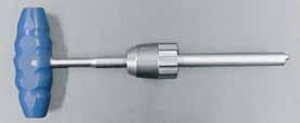Appendix 1 Assembly of the two implant components The assembly of the two components of a Revitan Straight stem is realised with a torque wrench providing a constant tightening force.