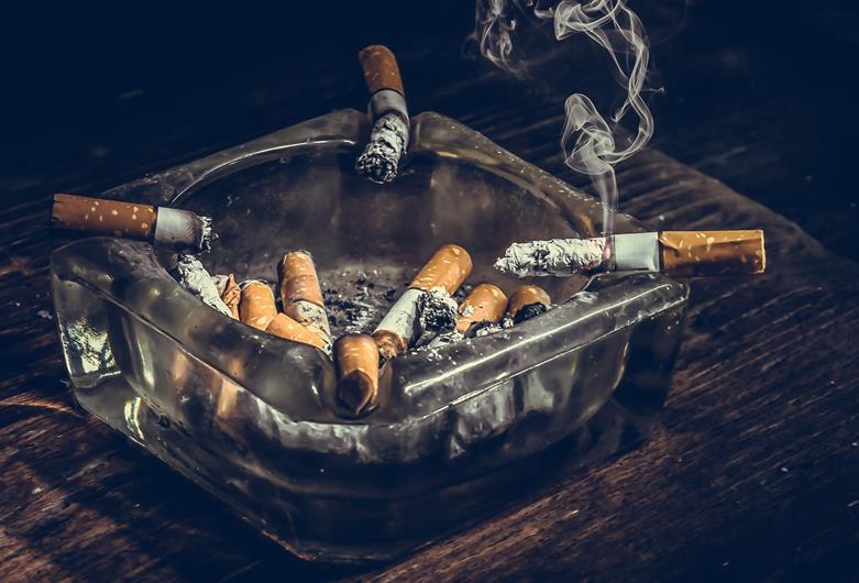 How Smoking Becomes a Habit There are psychological explanations for why we begin smoking. Through repetition, almost any behavior can turn into a routine.