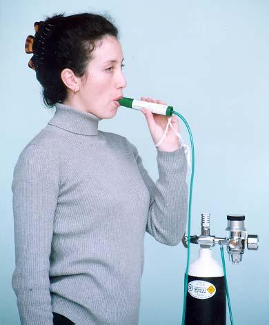 7. The Penthrox TM Inhaler can be used with oxygen therapy Benefits The Penthrox TM Inhaler can be used with or without oxygen Two inspired oxygen
