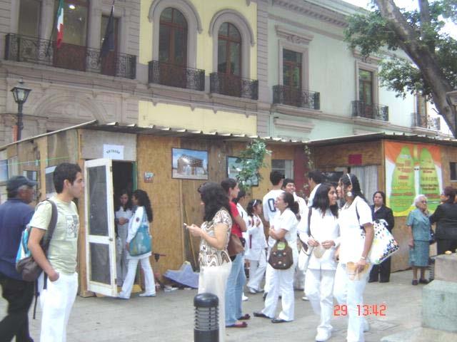 Background Photos courtesy of Oaxaca In 2007: Damien Schumann developed the TB/HIV