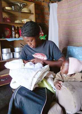 In low- and middle-income countries in 2009, 53 per cent of pregnant women living with HIV received antiretrovirals (ARVs) to prevent mother-to-child transmission of HIV, compared to 45 per cent in