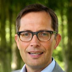 Meet the Faculty Pascher, Andreas MD, PhD, MBA (HCM), FEBS, Professor / Session 5B Andreas Pascher is Professor of Surgery at the Charité Universitaetsmedizin, Berlin, Germany.
