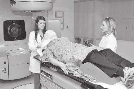 When will the side effects from radiation therapy start? Most side effects start gradually, usually toward the end of the second week of treatment.