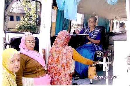 MOBILE MEDICARE UNIT Kaveri Amma is our MMU beneficiaries receiving treatment since last four years through Arjunpura MMU point. She was suffering from Hypertension and Arthritis.