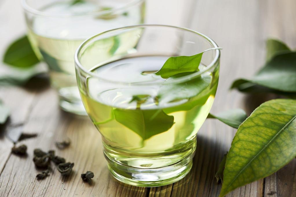 Green Tea Green tea is going to beat the heck out of most common drink choices accessible the supermarket. From soda to sugar juices, there are not many drinks available that can help your metabolism.