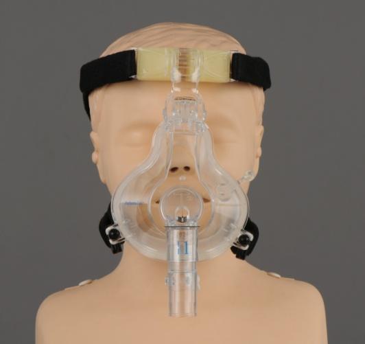 4.2 Full face mask This covers the nose and mouth. One side of the mask is fitted with a quick release clasp so it can be taken off quickly if patient vomits or stops breathing.
