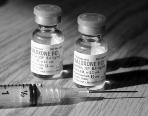 San Francisco has been distributing naloxone kits since the late 1990 s and the rate of heroin overdose deaths there has dropped from 155 in 1995 to 10 in 2010. http://www.washington.