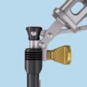 tip of the rod introducer. Squeeze the brake lever to close the capture mechanism.
