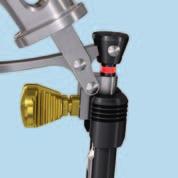 Pull the golden knob to open the capture mechanism on the rod introducer.