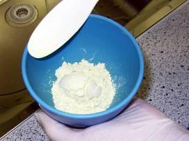 (alginate impression material) Chemical composition of alginate impression material It is supplied as a powder which is composed of