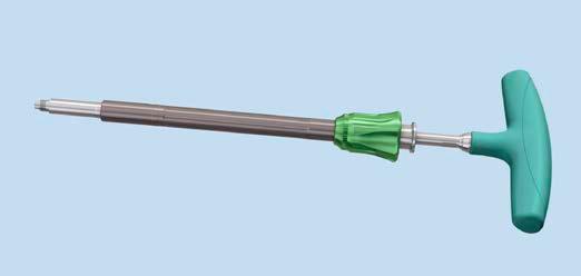 To load a pedicle screw, retract the green knob distally, then slide the sleeve toward the handle of the screwdriver shaft until it stops.