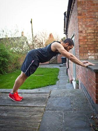 3B. BODYWEIGHT SKULLCRUSHER 3 x failure (10-30 reps) 60 seconds Kettle Bell Skullcrusher Set yourself up with your hands on the edge of a ledge or table and walk your feet backwards.