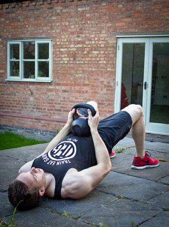 2B. KETTLE BELL GLUTE BRIDGE 4 x 6-12 reps 60 seconds Bodyweight Glute Bridge Lie with your shoulders resting on the ground, with